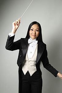 ������,�{����q